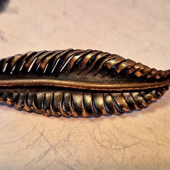 Bronze Leaf Brooch - Picture 6 of 7